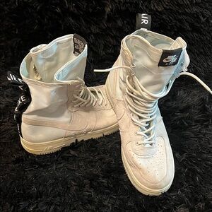 Nike SF Air Force 1 High-Top Boots in Blue/Off-White/Gray Tint